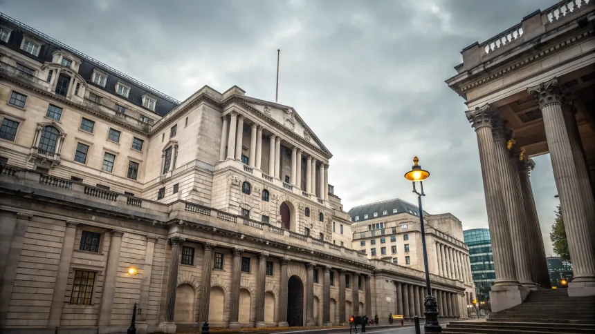 bank england cuts rate