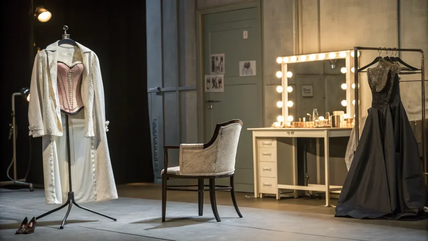 madonna seeks missing wardrobe return