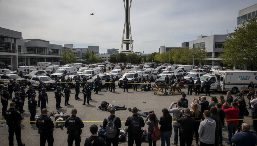 seattle center shooting police investigation