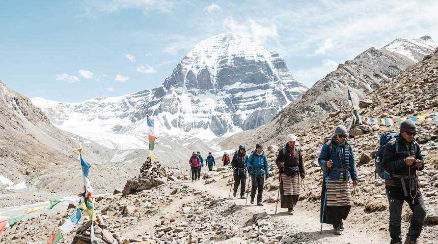 mount kailash trek spiritual pilgrims