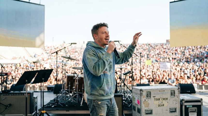 macklemore dropped from tour