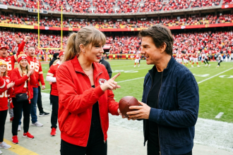 taylor swift teaches tom cruise football