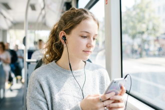 bose revives wired earbuds decade