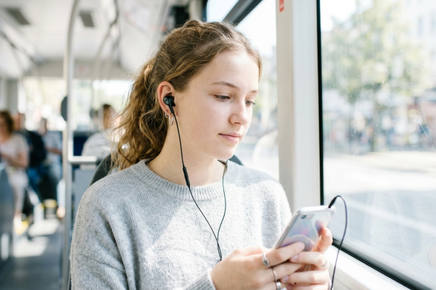 bose revives wired earbuds decade