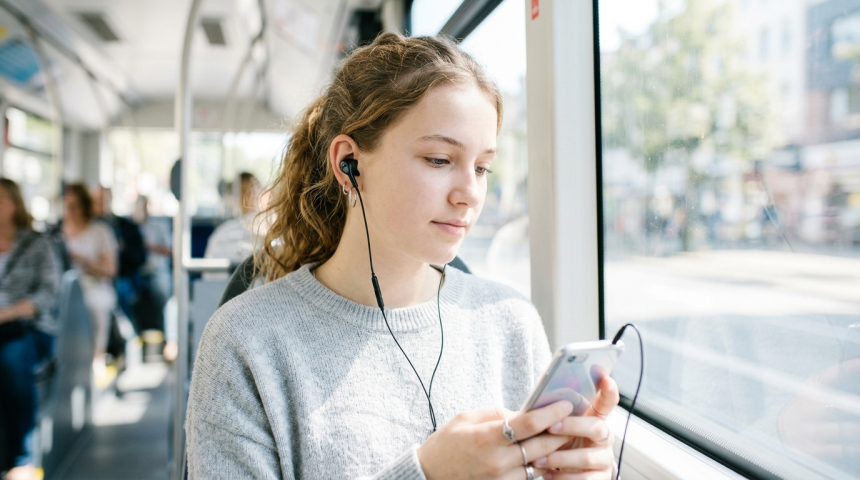 bose revives wired earbuds decade